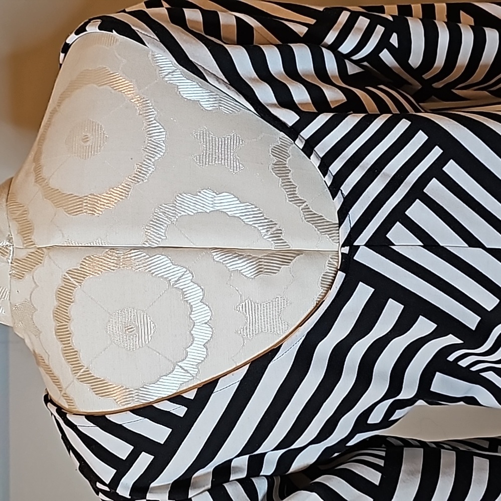 Dress - Picture 7 of 10